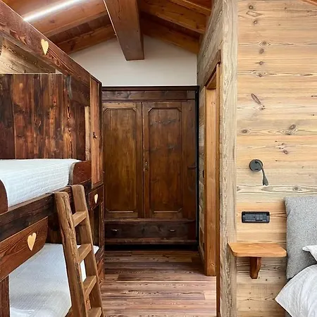 La Louye Su La Goumba Panzió Pontboset