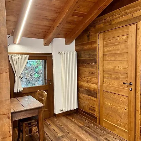 La Louye Su La Goumba Panzió